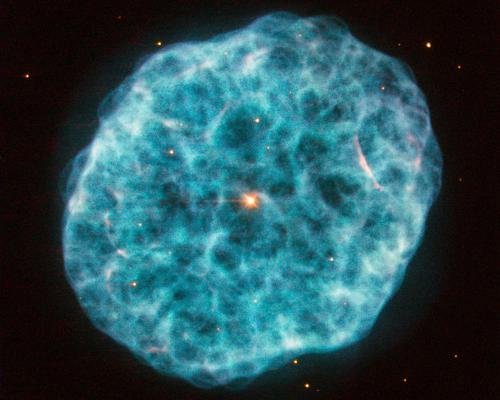 NGC 1501: A Hubble View. Image credit: ESA/Hubble & NASA