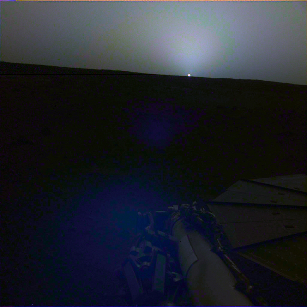 InSight Captures a Martian Sunset