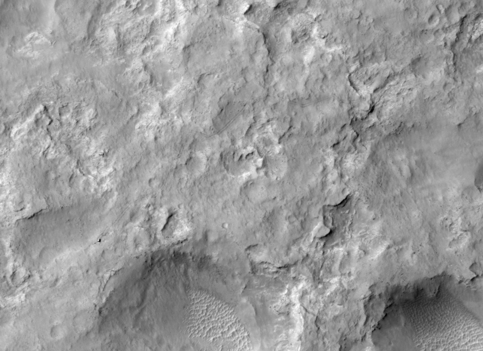 Curiosity with Tracks from MRO