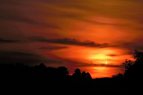 A fantastic image of the Sunrise Solar Eclipse of 2021 over Massachusetts by <a href='https://www.facebook.com/christine.rhubarb?comment_id=Y29tbWVudDo0MzA1MTU2NDI2MTYzMzQwXzQzMDUxNjgzNTYxNjIxNDc%3D&__cft__[0]=AZWMtrH2VNDrX4NFxJ4-NxNjSQYKC-y2PgLS_GxM2eMLpmXdrA6UAVil_vBBo-hXxSERURJ9f939wccjZi8DDHrJUYTyDl-Ukjq96VV8oBD8CbCK44XARcU0-KnSogS8RwDFDTp0QFpxUykGk89UoI-rOA59-OQkur8fxZVU4F2KnlnwTrJ6Y1dkcVNpQ4OUb74&__tn__=R]-R' title='Christine Rhubbarb'>Christine Rhubbarb</a>