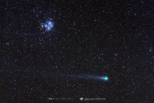 Comet Q2 Lovejoy and the Pleiades at Frosty Drew Observatory. 